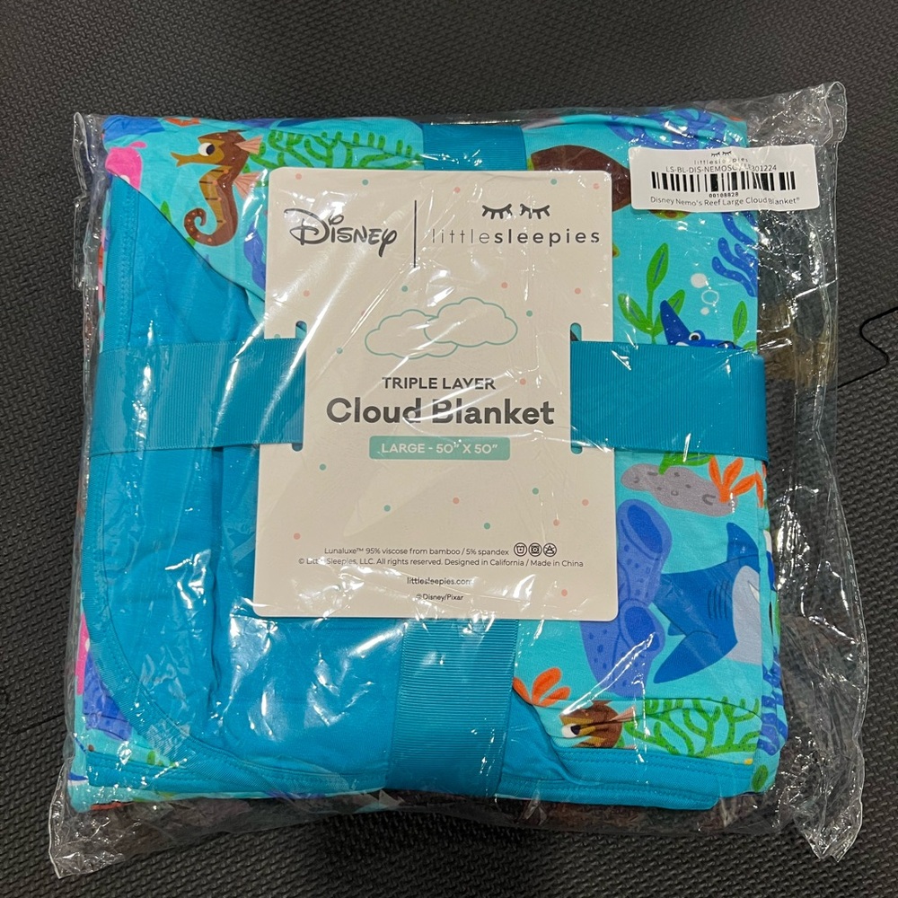 Little Sleepies Disney Finding Nemo New In Bag Cloud Blanket